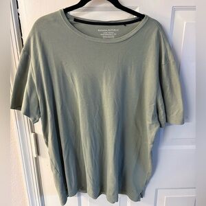 Banana Republic Sage Green Short Sleeve Tee
